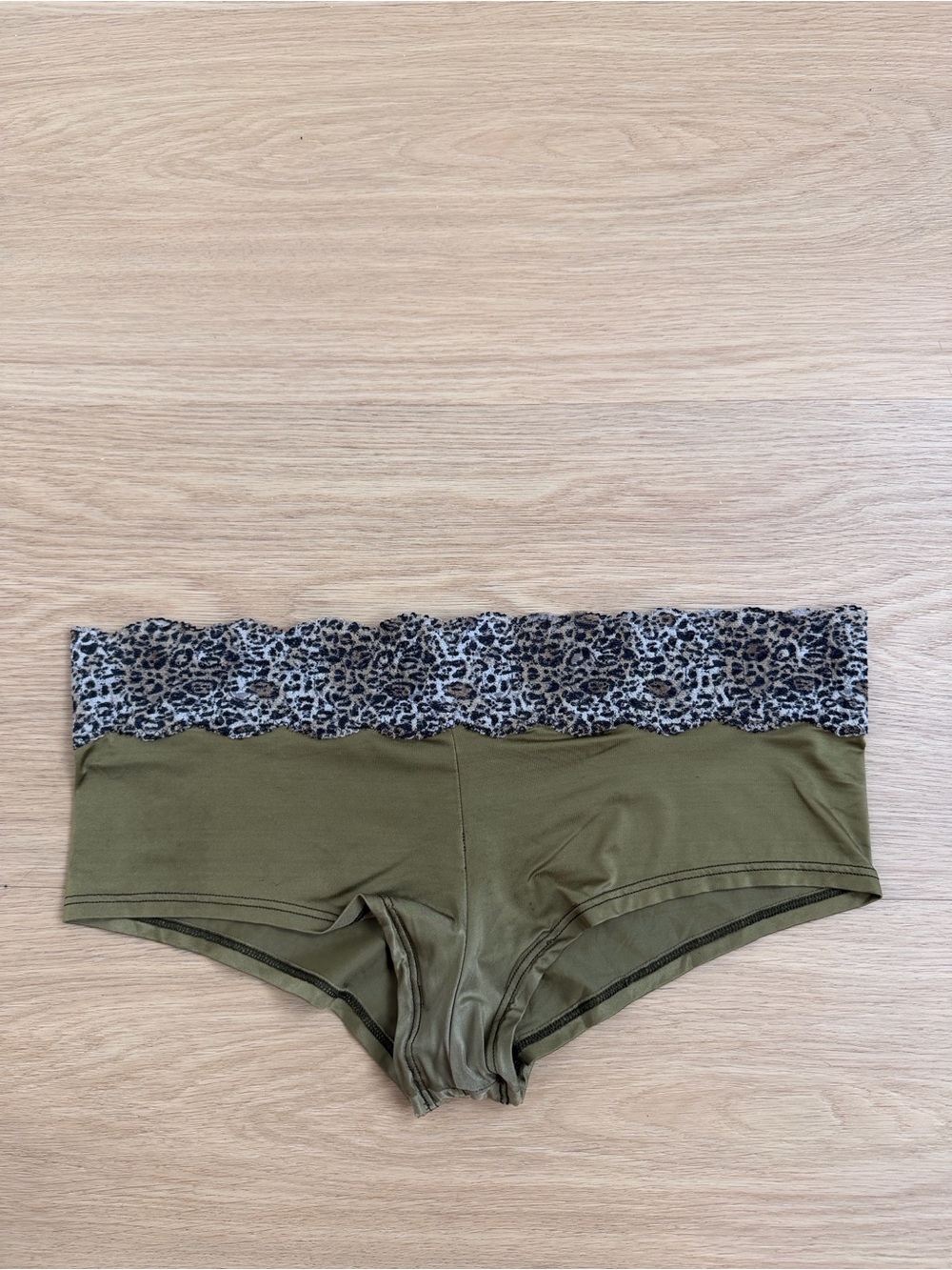 2010 Y2K Vintage Victoria’s Secret Hiphugger Satin Lace Panty M